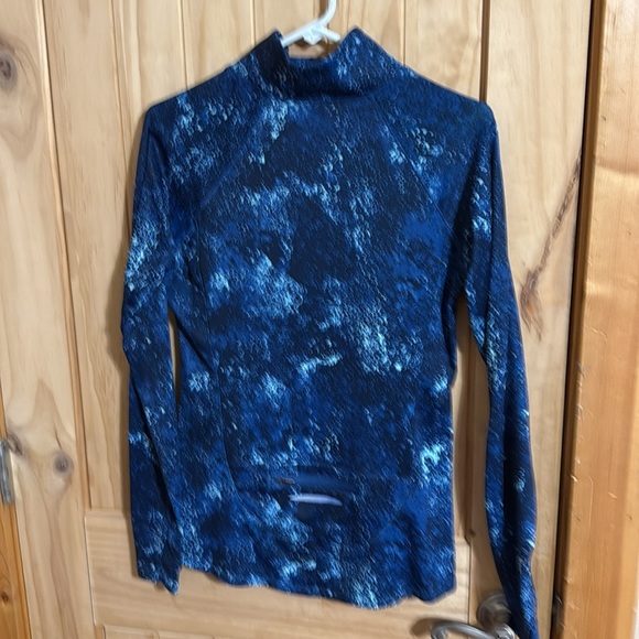 Under Armour Blue Patterned Long Sleeve Athletic Top - Picture 3 of 4